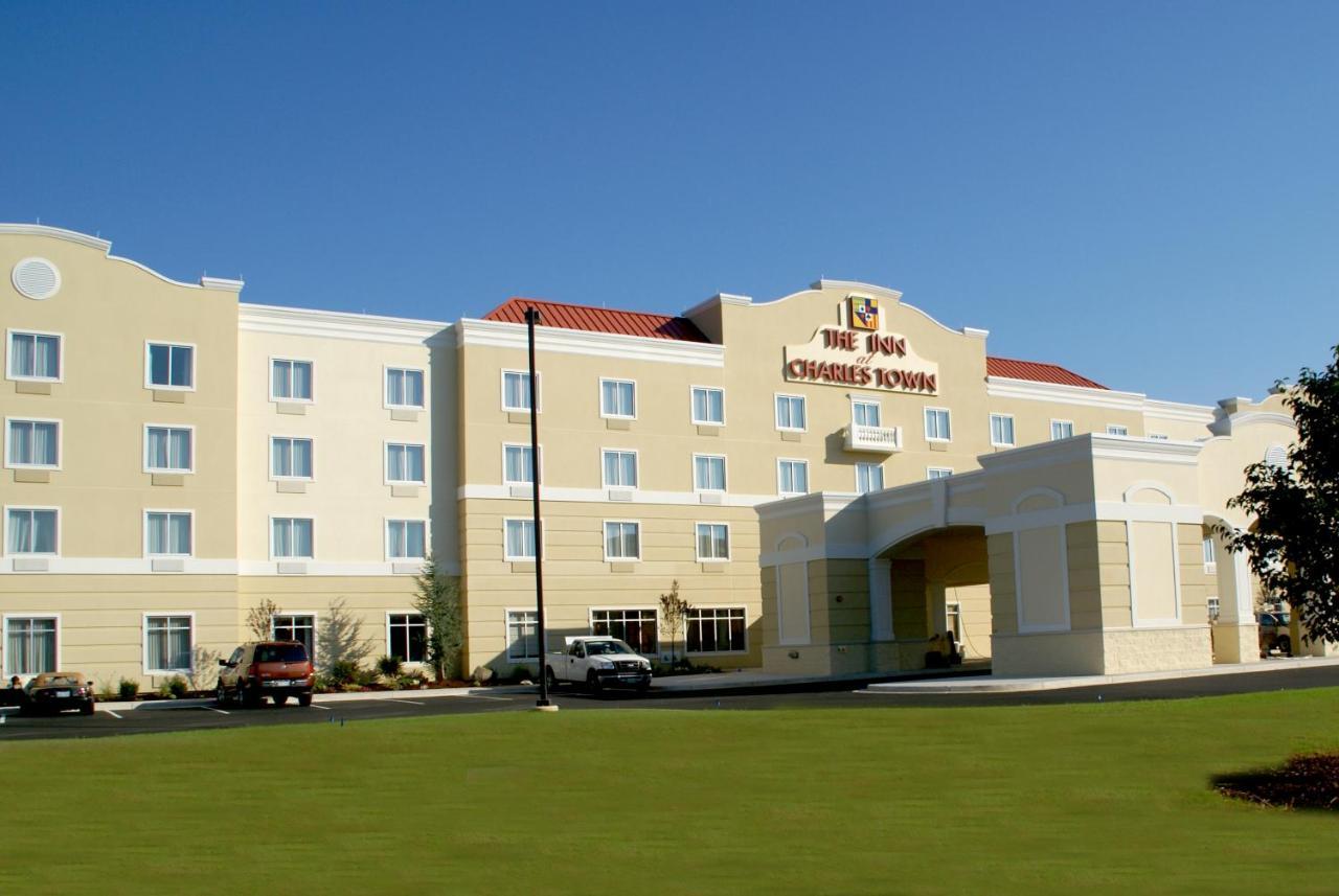 The Inn At Charles Town / Hollywood Casino Exterior foto